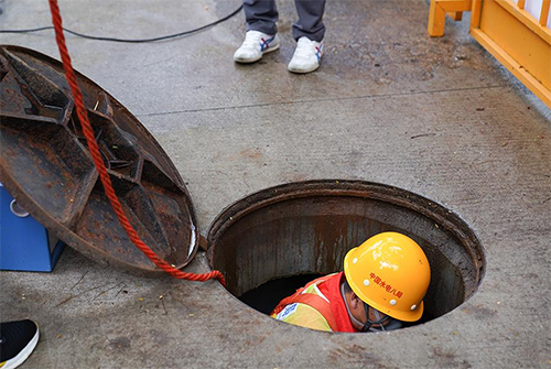 城市下水道作業