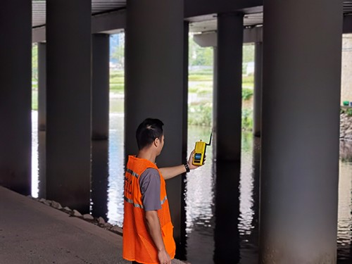 便攜式六參數(shù)氣體檢測儀